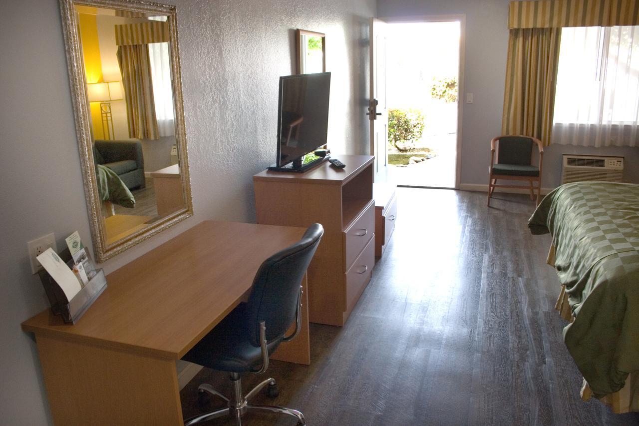 Keefers Inn King City Extérieur photo